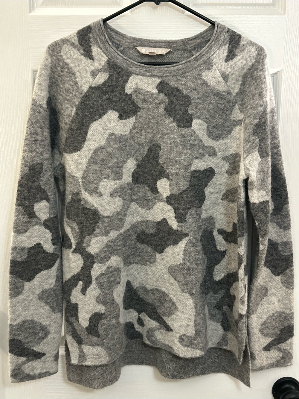 Athleta Undercover Camo Pullover Sweater Gray Alpaca Merino Wool M